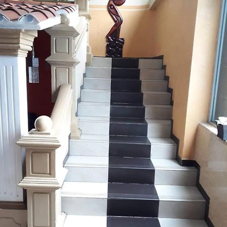 Hostal Zamorano Hotel Кито Екстериор снимка